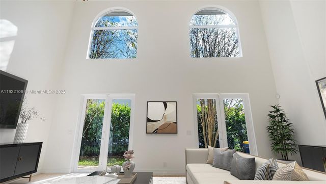 3559 Forest View Cir, Dania Beach, FL 33312