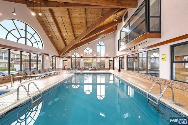 1420 Westgate Drive 8109, Fort Lee, NJ 07024