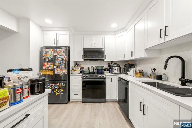 1420 Westgate Drive 8109, Fort Lee, NJ 07024