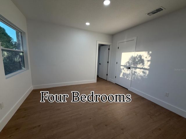 2462 ALBANY DRIVE, Kissimmee, FL 34758