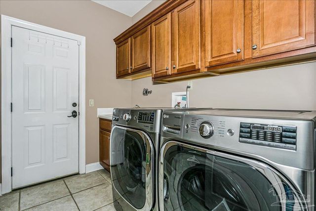 1777 Ravenna Dr, Navarre, FL 32566