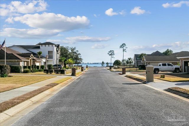 1777 Ravenna Dr, Navarre, FL 32566