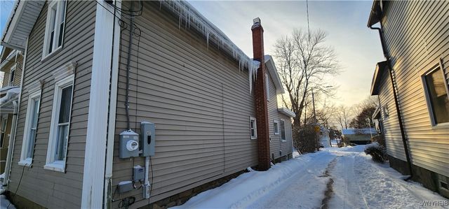 55 Chapel Street, Lockport City, NY 14094