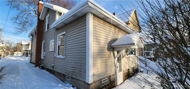 55 Chapel Street, Lockport City, NY 14094