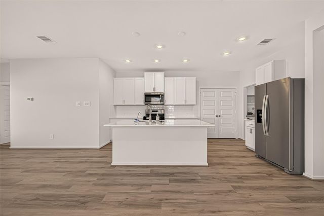 5719 Adamite Way, Houston, TX 77048