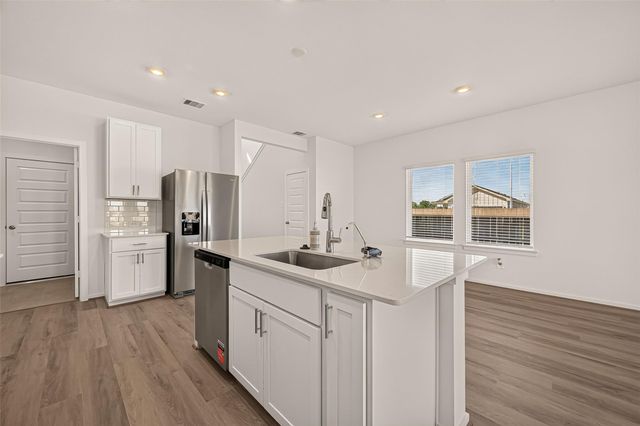 5719 Adamite Way, Houston, TX 77048
