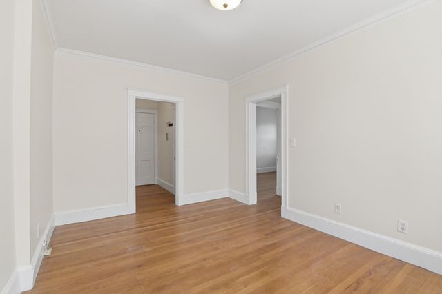 17 Greenleaf Street 12, Quincy, MA 02169