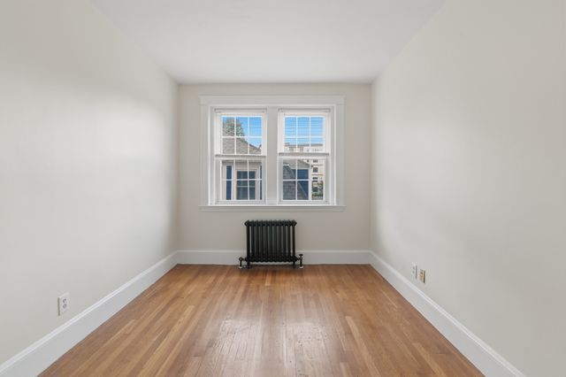 17 Greenleaf Street 12, Quincy, MA 02169