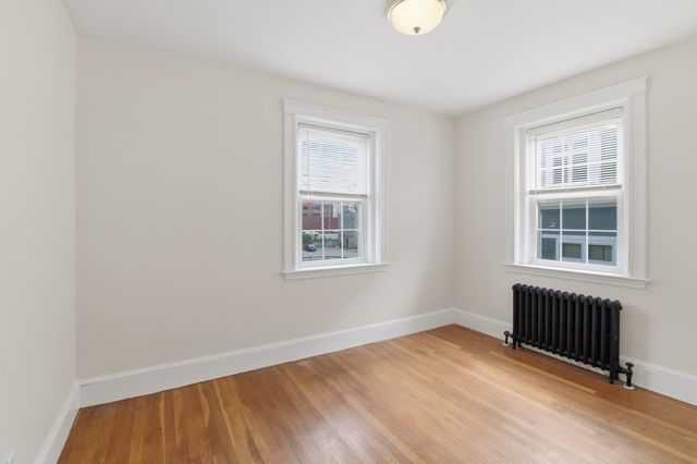 17 Greenleaf Street 12, Quincy, MA 02169