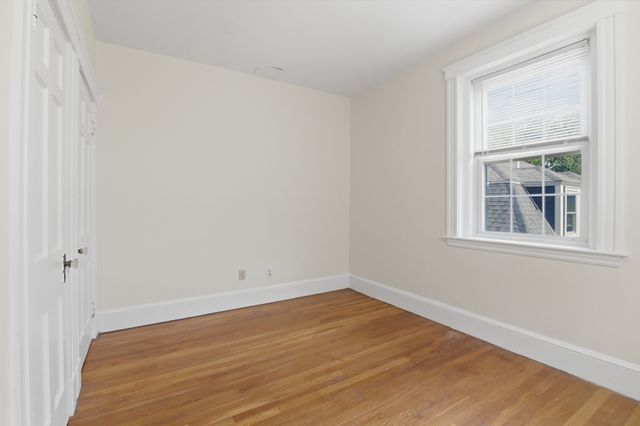 17 Greenleaf Street 12, Quincy, MA 02169