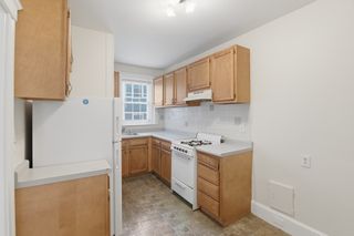 17 Greenleaf Street 12, Quincy, MA 02169