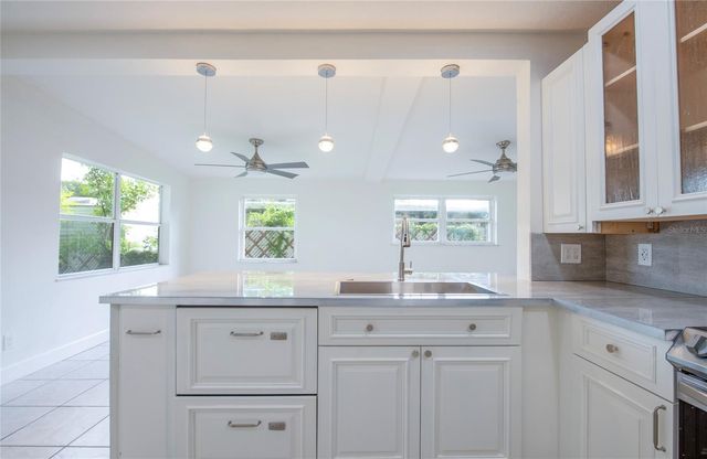 10276 121ST AVENUE, Largo, FL 33773
