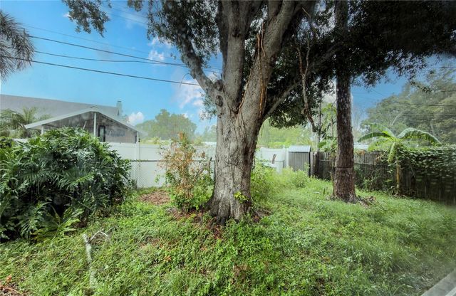 10276 121ST AVENUE, Largo, FL 33773