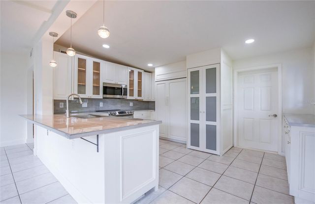 10276 121ST AVENUE, Largo, FL 33773