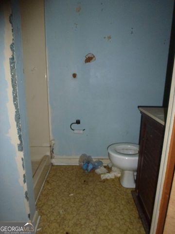 702 Rosedale Avenue, Claxton, GA 30417