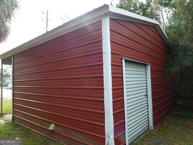 702 Rosedale Avenue, Claxton, GA 30417