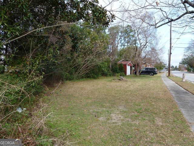 702 Rosedale Avenue, Claxton, GA 30417