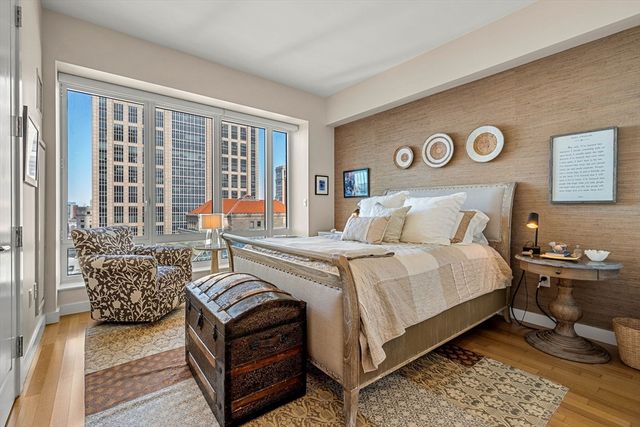 400 Stuart St 16J, Boston, MA 02116