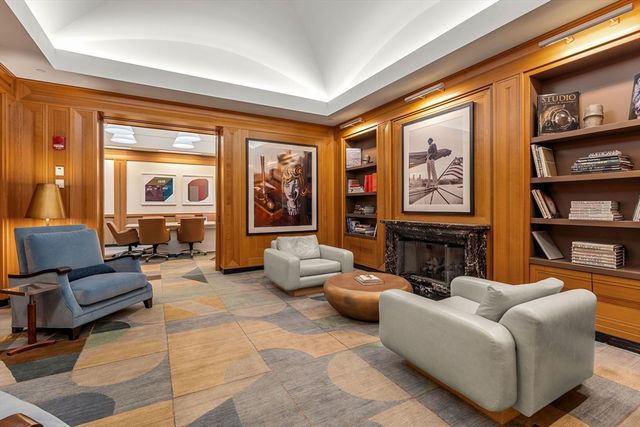 400 Stuart St 16J, Boston, MA 02116