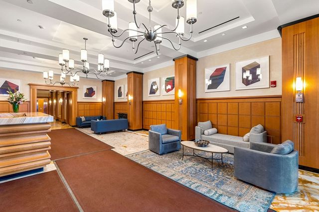 400 Stuart St 16J, Boston, MA 02116