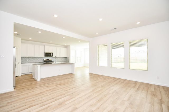 5624 Forest Cove Drive, Rosenberg, TX 77469