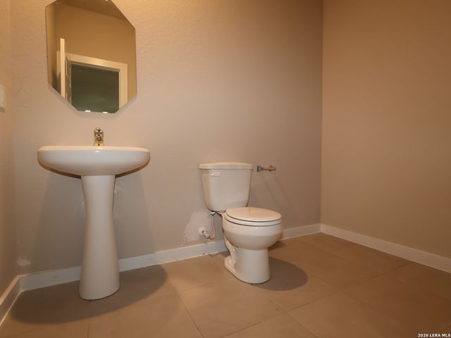 6235 Persimmon Lake, San Antonio, TX 78245