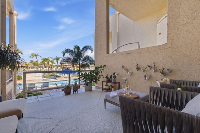 722 PINELLAS BAYWAY S 104, Tierra Verde, FL 33715