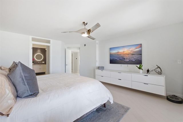 722 PINELLAS BAYWAY S 104, Tierra Verde, FL 33715
