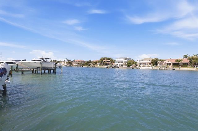 722 PINELLAS BAYWAY S 104, Tierra Verde, FL 33715