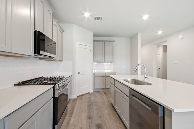 536 Wax Myrtle Way, Hockley, TX 77447