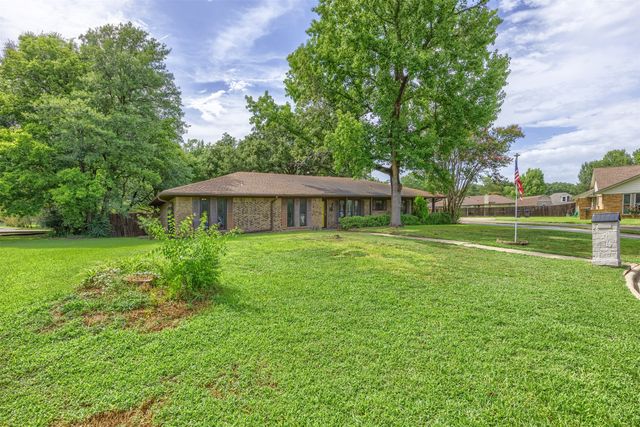 1108 Joanne Circle, Greenville, TX 75402