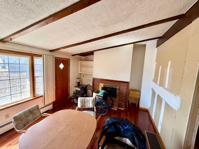 21 Roycraft Road, Manchester, NH 03103