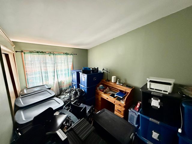 21 Roycraft Road, Manchester, NH 03103