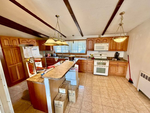 21 Roycraft Road, Manchester, NH 03103