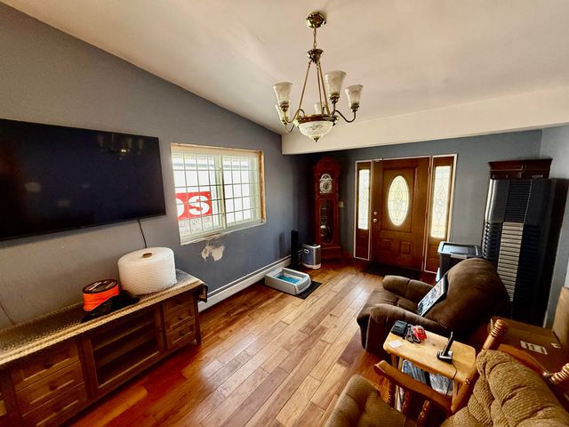 21 Roycraft Road, Manchester, NH 03103