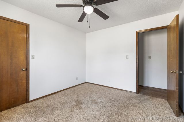 1100 N Oseuma Avenue C, Claremore, OK 74017