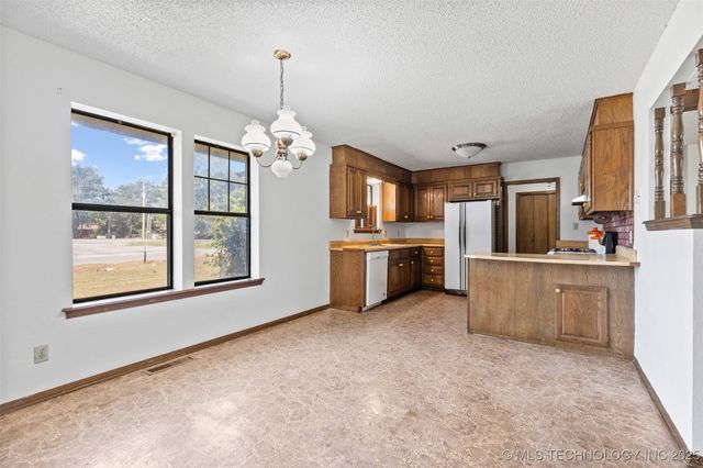 1100 N Oseuma Avenue C, Claremore, OK 74017