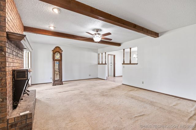 1100 N Oseuma Avenue C, Claremore, OK 74017