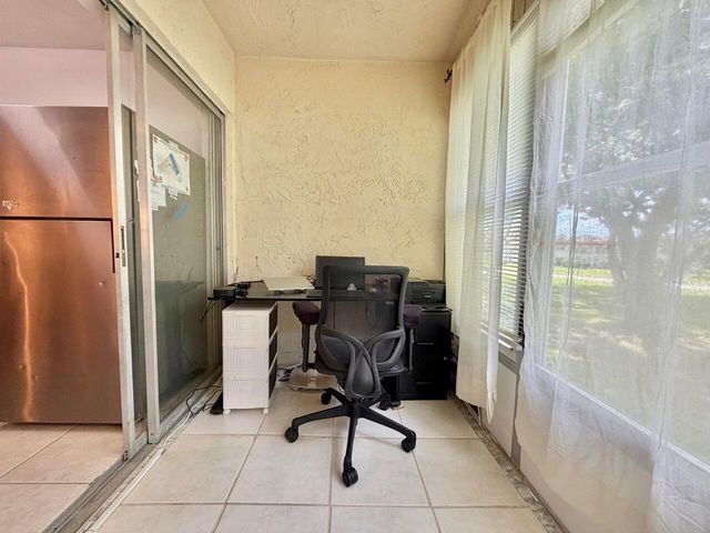 19 Abbey Lane 204, Delray Beach, FL 33446