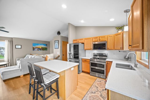 406 Greenway Drive, Delano, MN 55328