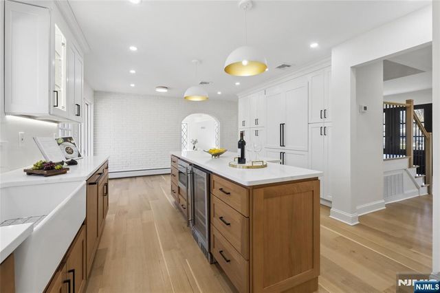 708 Windswept Lane, Franklin Lakes, NJ 07417