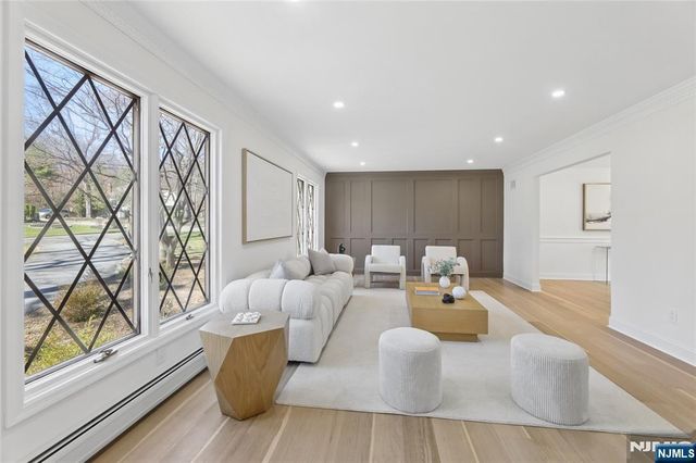 708 Windswept Lane, Franklin Lakes, NJ 07417