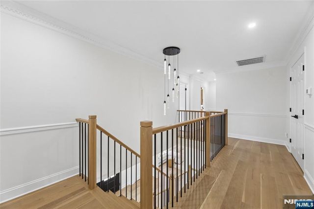 708 Windswept Lane, Franklin Lakes, NJ 07417