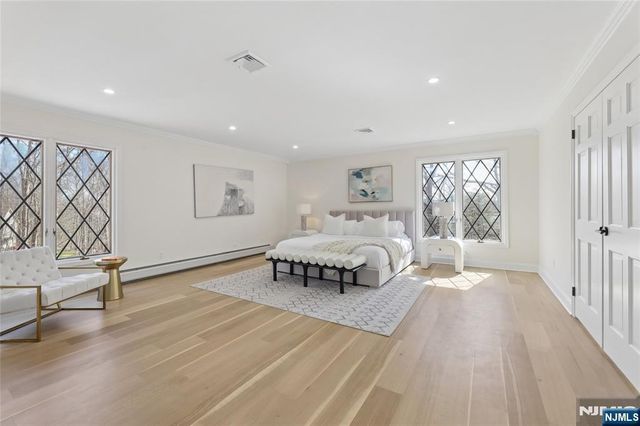 708 Windswept Lane, Franklin Lakes, NJ 07417