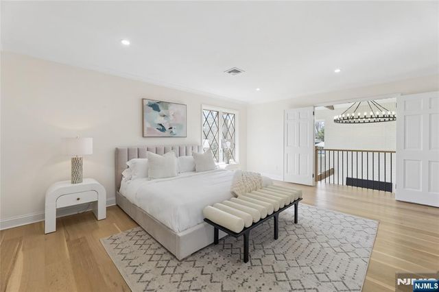 708 Windswept Lane, Franklin Lakes, NJ 07417