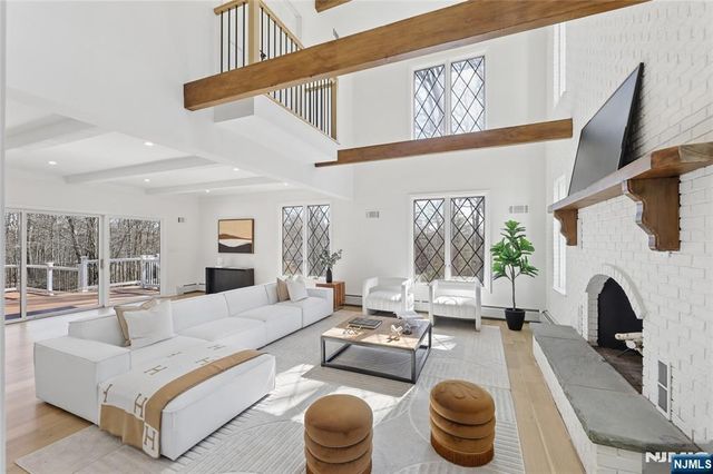 708 Windswept Lane, Franklin Lakes, NJ 07417