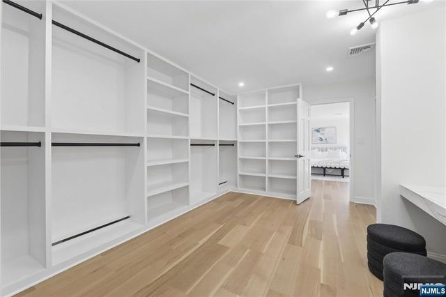 708 Windswept Lane, Franklin Lakes, NJ 07417