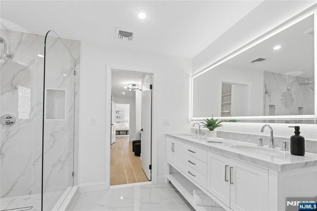 708 Windswept Lane, Franklin Lakes, NJ 07417