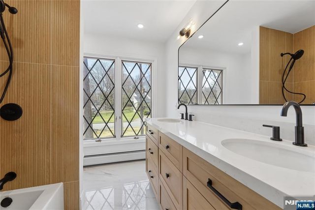 708 Windswept Lane, Franklin Lakes, NJ 07417