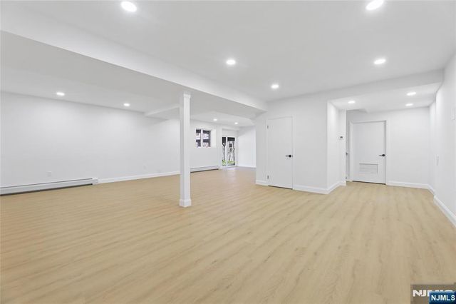 708 Windswept Lane, Franklin Lakes, NJ 07417